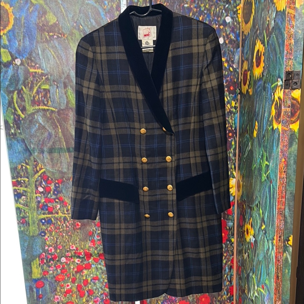 Mondi Germany 100% Wool Plaid Dress with Velvet Accents, Like New Size 6